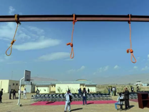 Nooses hang at Pul-e-Charkhi prison, on the outskirts of Kabul on Oct. 8, 2014. (AFP/File) Nooses hang at Pul-e-Charkhi prison, on the outskirts of Kabul on Oct. 8, 2014. (AFP/File)