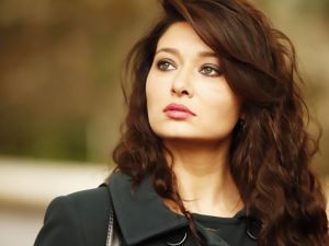 الفنانة التركية نورجول يشيلجاي