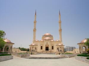 Sultan Taymoor Grand Mosque in Muscat. (Twitter)