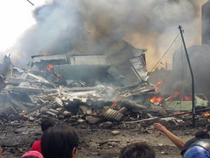 تحطم الطائرة العسكرية الاندونيسية قد يكون نتج عن عطل في المحرك