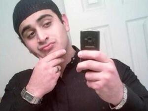 شارك عدة آلاف في قداس لتكريم الضحايا مساء الاثنين في أورلاندو - 