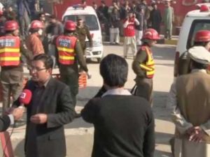 20 قتيلا في اقتحام الجامعة بباكستان وتصفية اربعة مهاجمين