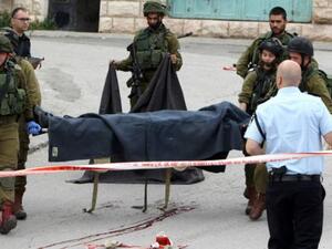 فيديو يظهر جنديا إسرائيليا "يطلق النار على رأس جريح فلسطيني ملقى على الأرض"