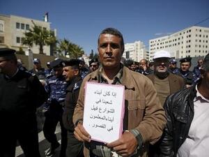 المعلمون الفلسطينيون ينهون إضرابا استمر شهرا استجابة لنداء عباس