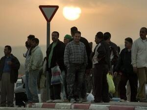 إسرائيل تعتزم زيادة تصاريح دخول العمال الفلسطينيين