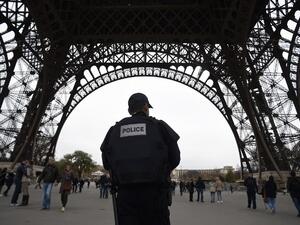 Police patrol in Paris on November 14, 2015 at the Eiffel Tower. (AFP/File)