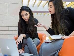 طالبات من جامعة نورثوسترن في قطر