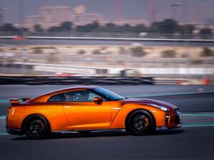 نيسان GT-R 