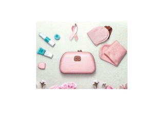 تمّ إيجاد اللون الزهري الشهير باسم روز بومبادور، الذي يستخدم في حقائب مستلزمات السفر الجديدة، في فرنسا عام 1757 في منشأة لتصنيع البورسلان في منطقة سيفر.