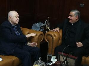 سعادة الدكتور طلال أبوغزاله والأب رفعت بدر، المدير العام للمركز الكاثوليكي للدراسات والإعلام