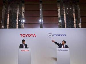 سيكون المصنع قادرا على إنتاج 300 ألف سيارة سنويا، مع تقسيم الإنتاج بين الشركتين. (CNBC)