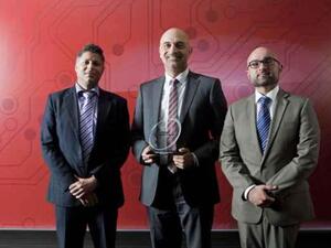The eHosting DataFort team with the award