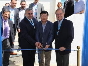 خلال افتتاح المختبر,