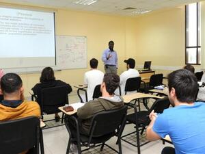 خلال طرح المبادرات