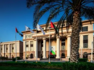 جامعة أبوظبي 