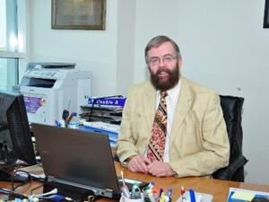 Dr. Prof. Raymond Tennant, Provost of ALHOSN University