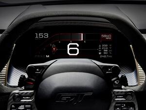 شاشة العدادات الرقمية للسيارة الفائقة فورد GT الجديدة كلياً