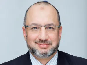 عبد القادر حسين، الرئيس التنفيذي للمشرق كابيتال
