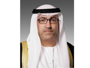 عبد الرحمن بن محمد العويس وزير الصحةفي الإمارات