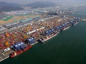 موانئ دبي العالمية تستحوذ على حصة إضافية في شركة "بوسان نيوبرت المحدودة" من "سامسونغ وشركاتها التابعة"