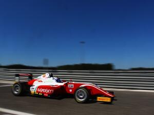 Amna Al Qubaisi, the first Emirati female racing driver, is to test for Envision Virgin Racing during the upcoming Formula E test session.