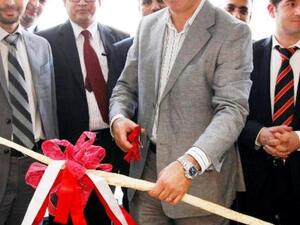 عنان فخر، الدين الرئيس التنفيذي لشركة داماس الدولية المحدودة، يفتتح المعرض