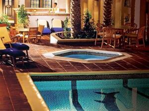 Arabian Courtyard swimming pool