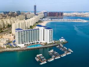 
Azure Residences Marina.