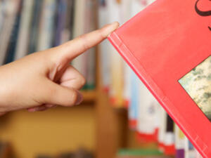 Young Arabs need to read more