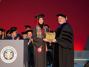 بشرى السليطي، خريجة برنامج العلوم البيولوجية