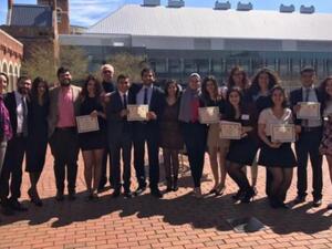 أرسلت الجامعة فريقين لتمثيل وفدين في مؤتمر نيويورك. 