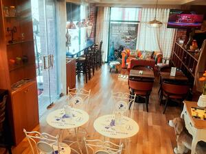 Cross Cultural Café & Bistro