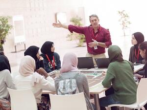 وفرت هذه الفعالية للطلاب فرصة الاطلاع على مجالات دراسة إدارة الأعمال والعلوم والتكنولوجيا في الجامعة.