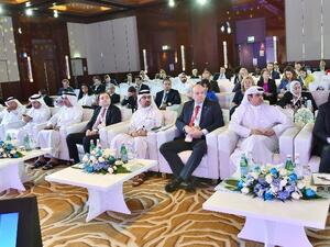 خلال المؤتمر