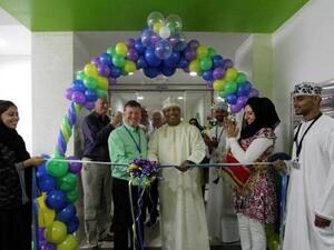 Cutting the ribbon for new Customer Care Centre at Nawras Campus