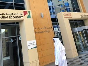 تحرص اقتصادية دبي على تطبيق أفضل الممارسات في سهولة مزاولة الأعمال