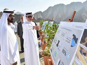 Sheikh Mohammed gets a briefing on the project from Al Tayer. (Trade Arabia)