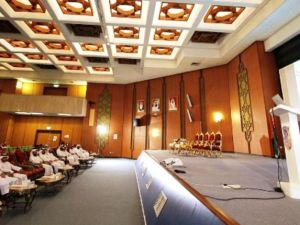 ينعقد الملتقلى في إطار جهود مكتب إدارة المعرفة في دائرة الشؤون البلدية الرامية إلى تعزيز المعرفة في النظام البلدي وإطلاع الموظفين على أفضل الممارسات والمفاهيم في مختلف المجالات الاقتصادية والعلمية والفكرية