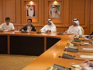 رحب أحمد محبوب مصبح بالوفد الزائر، مؤكداً حرص جمارك دبي على تعزيز التعاون والتنسيق مع الجهات الحكومية الصينية لتنمية التبادل التجاري بين دبي والصين.