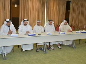 جانب من اجتماع اللجنة الاستشارية للخدمات الذكية بجمارك دبي 