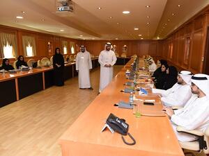 تم اطلاع وفد هيئة الشارقة للوثائق والبحوث على منهجية إدارة المشاريع التطويرية في جمارك دبي وجهود الدائرة في تطوير آليات العمل في هذا المجال.