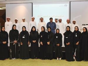 تم تدريب 40 طالباً وطالبة من فئات دراسية مختلفة للتعرف على طبيعة العمل في الجمارك، واطلاعهم على دورها المحوري في حماية المجتمع وتعزيز التنمية الاقتصادية لإمارة دبي.