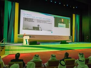 شهد حفل الافتتاح حضور سعادة الدكتورة حنان محمد الكواري وزير الصحة العامة ، بالإضافة إلى ممثلين عن وزارات الصحة بدول مجلس التعاون الخليجي وعدد من كبار الضيوف من قطر. 