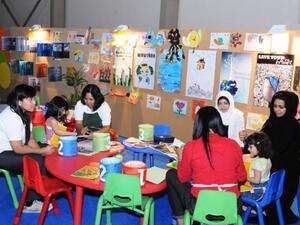 إحدى النشاطات في عالم مدهش