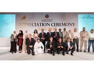 مختلف المنجزات المتميزة التي حققتها جامعة أبوظبي على مدار العام الأكاديمي الماضي هي نتيجة من الإنجازات الفردية التي حققها مختلف أعضاء الهيئتين الإدارية والتدريسية.