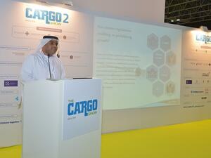 -	حميد محمد رشيد يقدم عرضاً للمشاركين في معرض ومؤتمر الشرق الأوسط وشمال إفريقيا للشحن واللوجستيك 2016