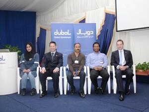 •	DUBAL students who received recognition for exemplary performance on their courses with Charles Elvin CEO ILM