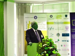 Dr Hefni addressing the crowd