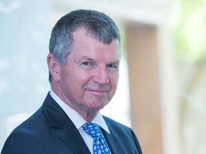 الدكتور جيمس ريردون اندرسون