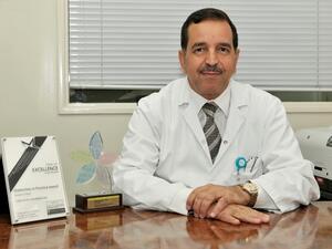 الدكتور محمود زرعي- استشاري أول ورئيس قسم الغدد الصماء والسكري بمؤسسة حمد الطبية. 